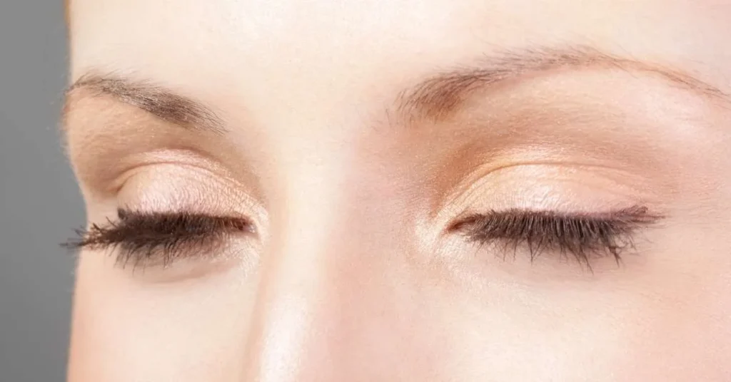 Geschlossene Augen